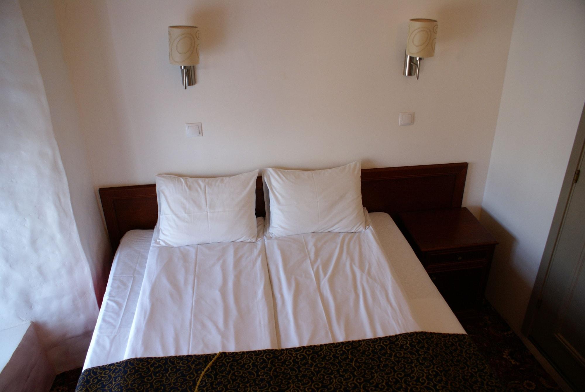 Gotthard Residents Hotell 3*